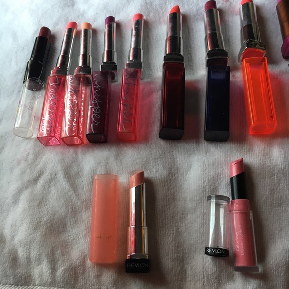 Lipstick - Picture 4 of 8